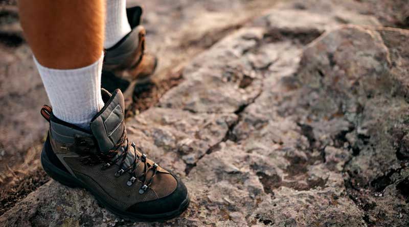 hiking boots washing machine